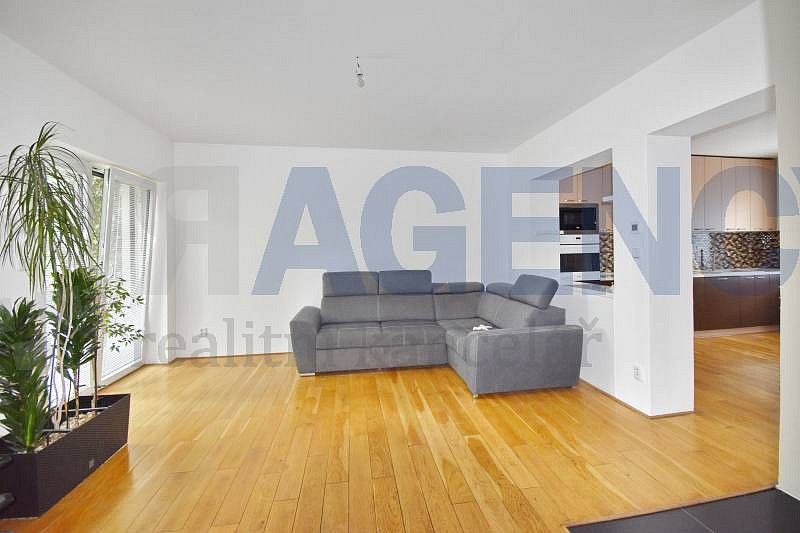 Rodinné domy, Hnojice, okres Olomouc, 104 m² - 1