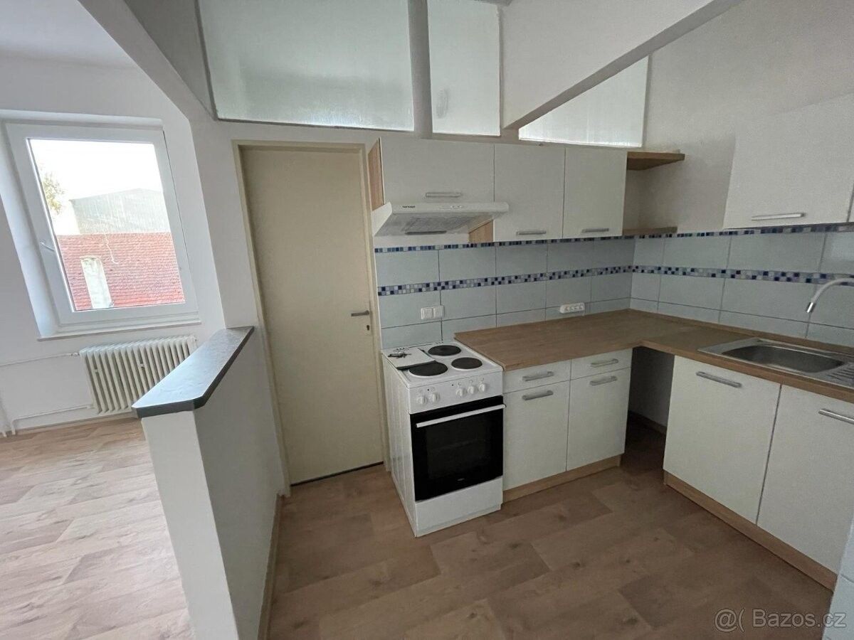 Pronájem byt - Doubravice nad Svitavou, 679 11