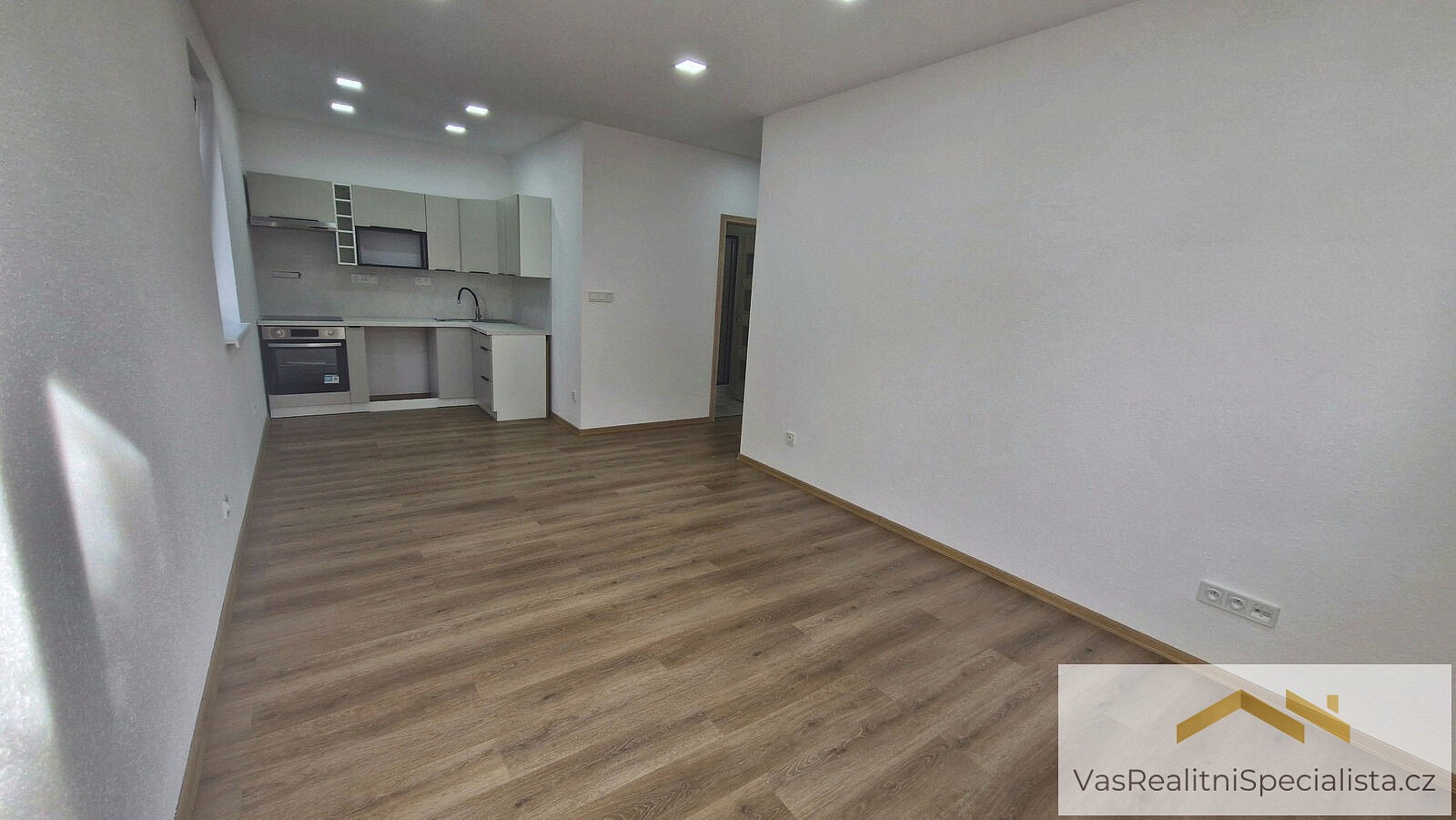 2+kk, Do Podkovy, Mukařov, okres Praha-východ, 51 m² - 2