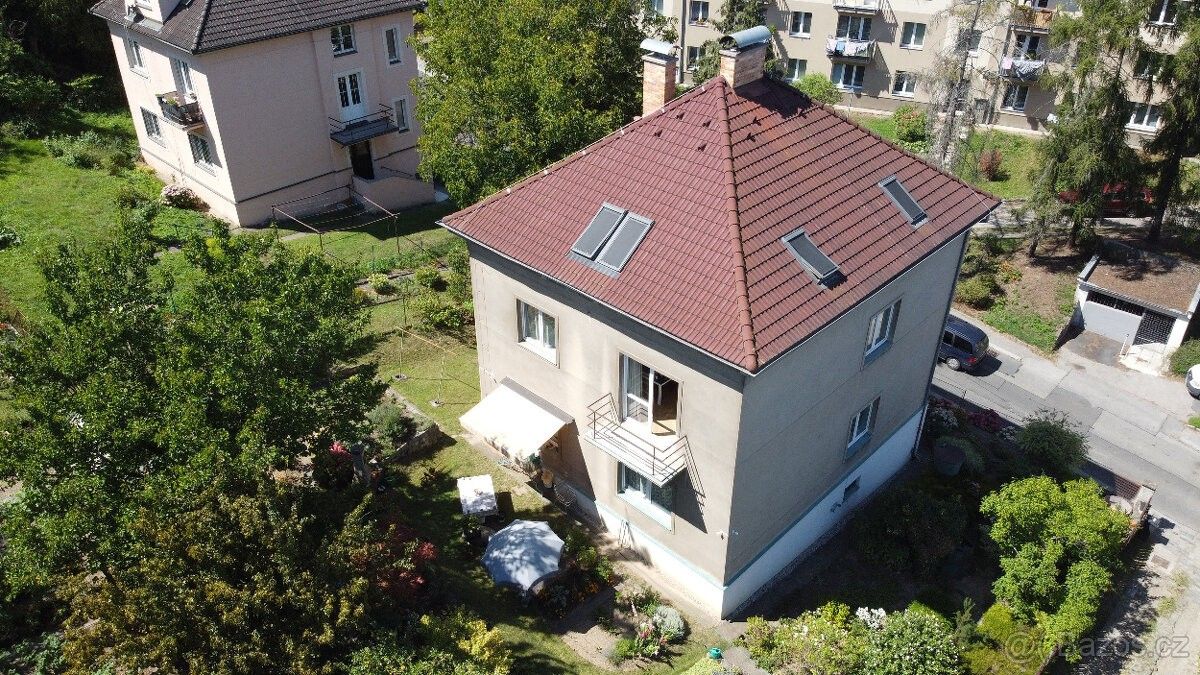 Rodinné domy, Praha, 152 00