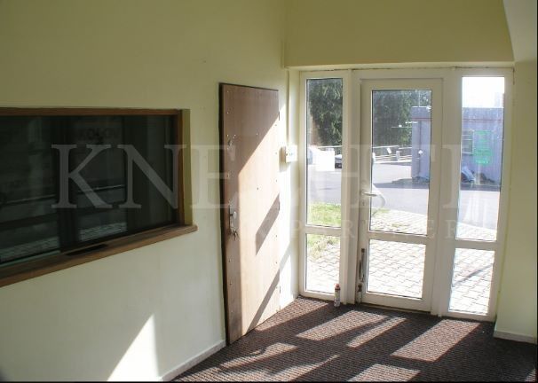 Obchodní prostory · 70 m² · Svatý Kříž 261, Cheb Háje - 3