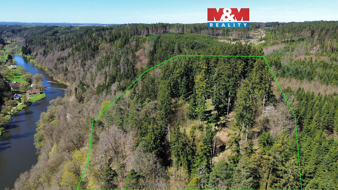 Les, 39 640 m²