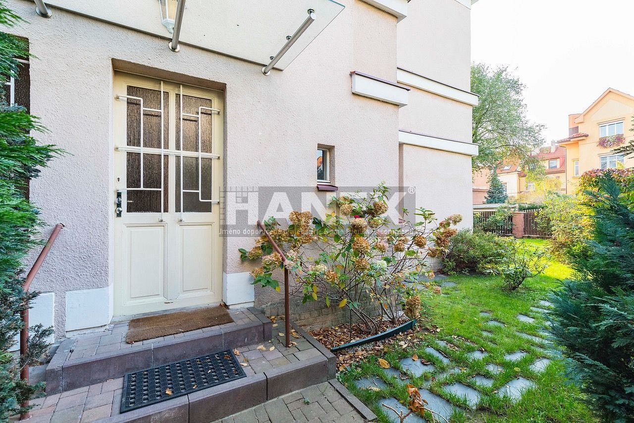 Rodinný dům · 180 m² · Praha - Dejvice, okres Praha 6, Hlavní město Praha - 3