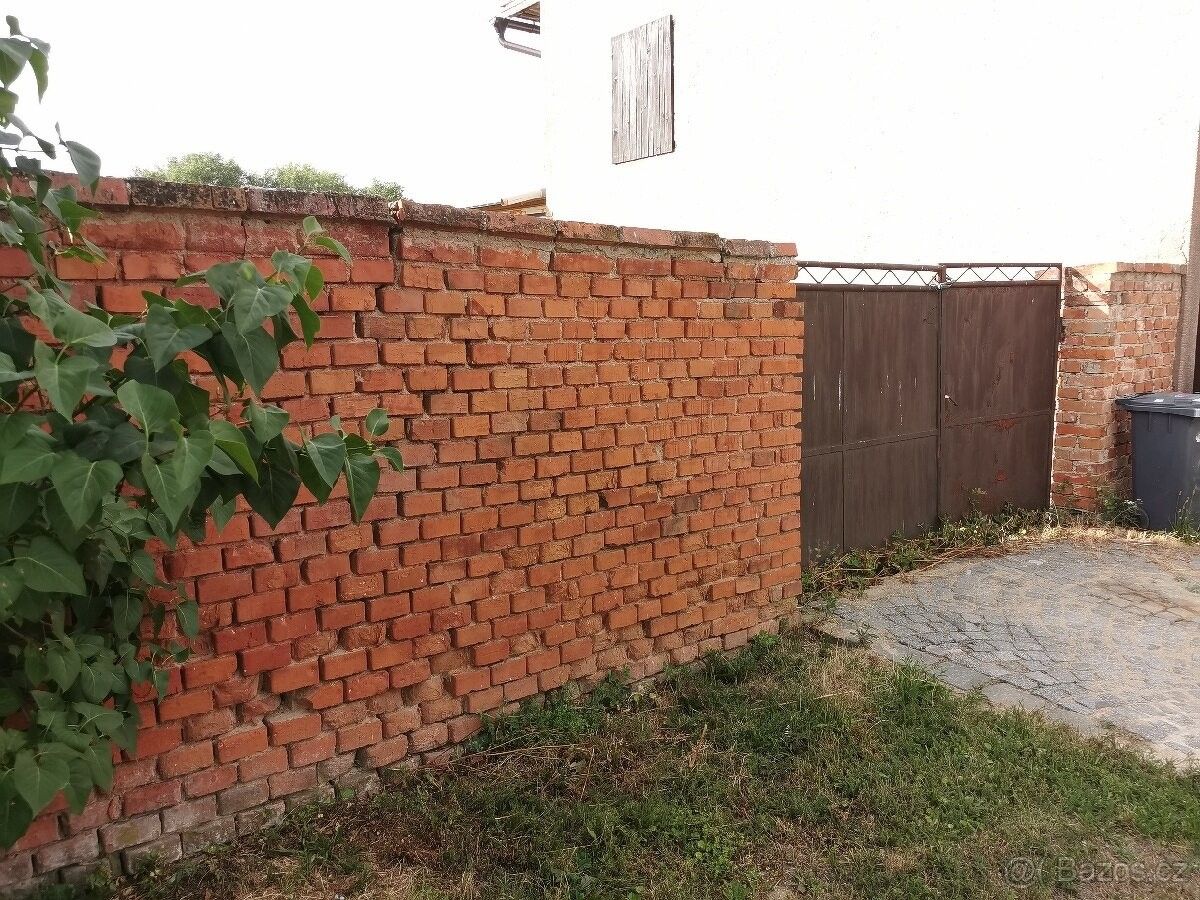 Zahrada · Nezamyslice u Prostějova, 798 26 - 4