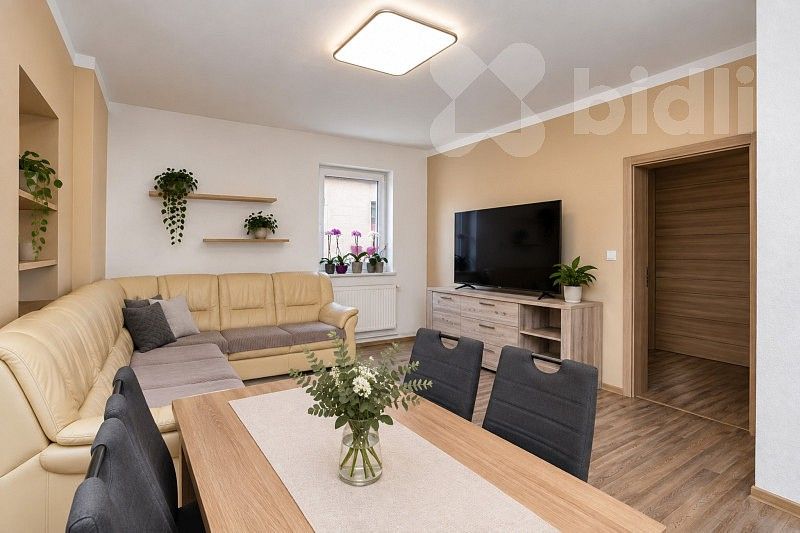 Prodej rodinný dům - Bečice, okres České Budějovice, 240 m² - 5