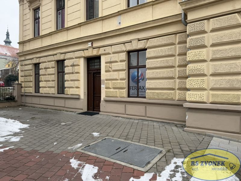 Obchodní prostory, Komenského náměstí, Kroměříž, 12 m²