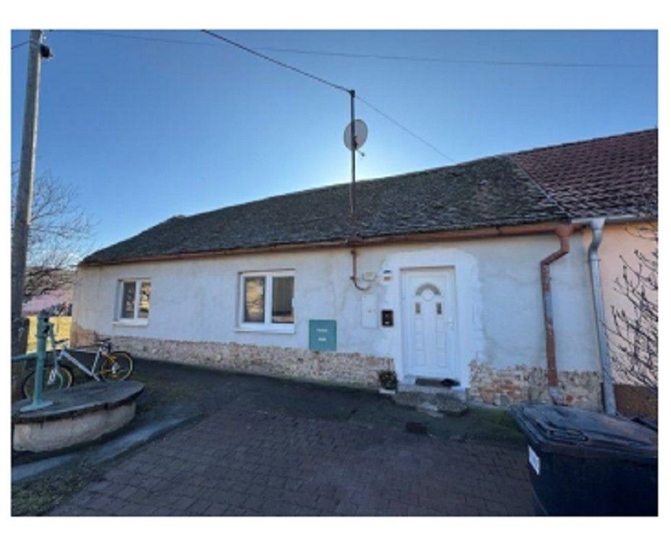 Rodinné domy, Hevlín, 671 69