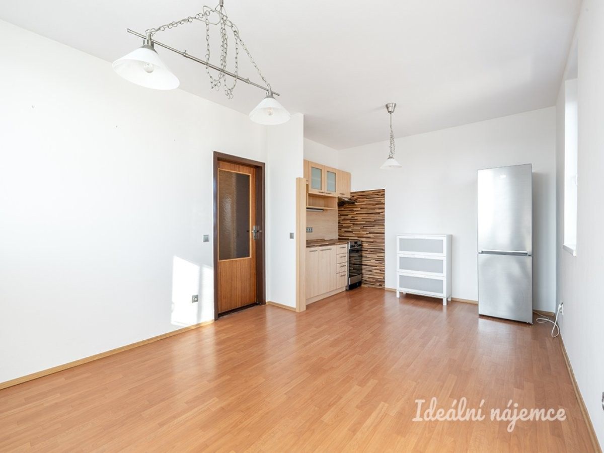 Pronájem byt 2+kk - Hudečkova, Praha, 49 m²