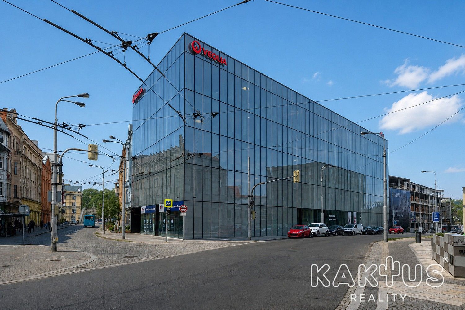 Obchodní prostory, 375 m²
