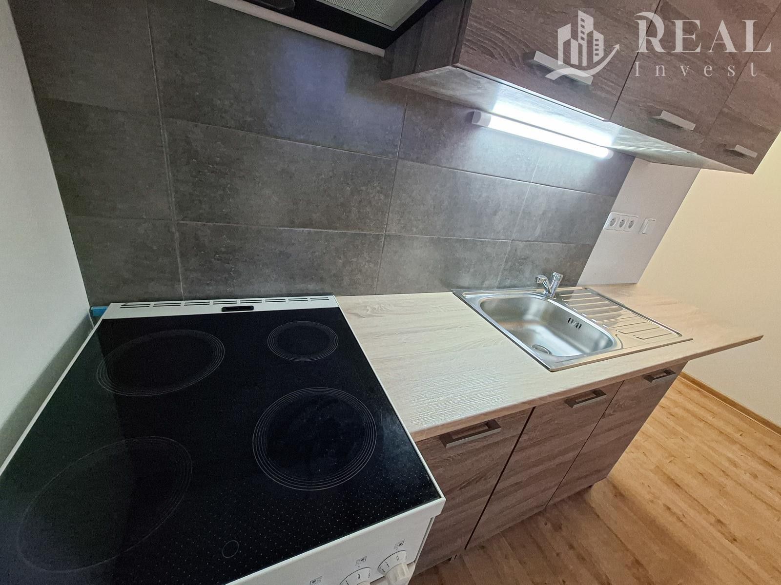 Pronájem byt 1+kk - Studentská, Jirkov, 20 m²