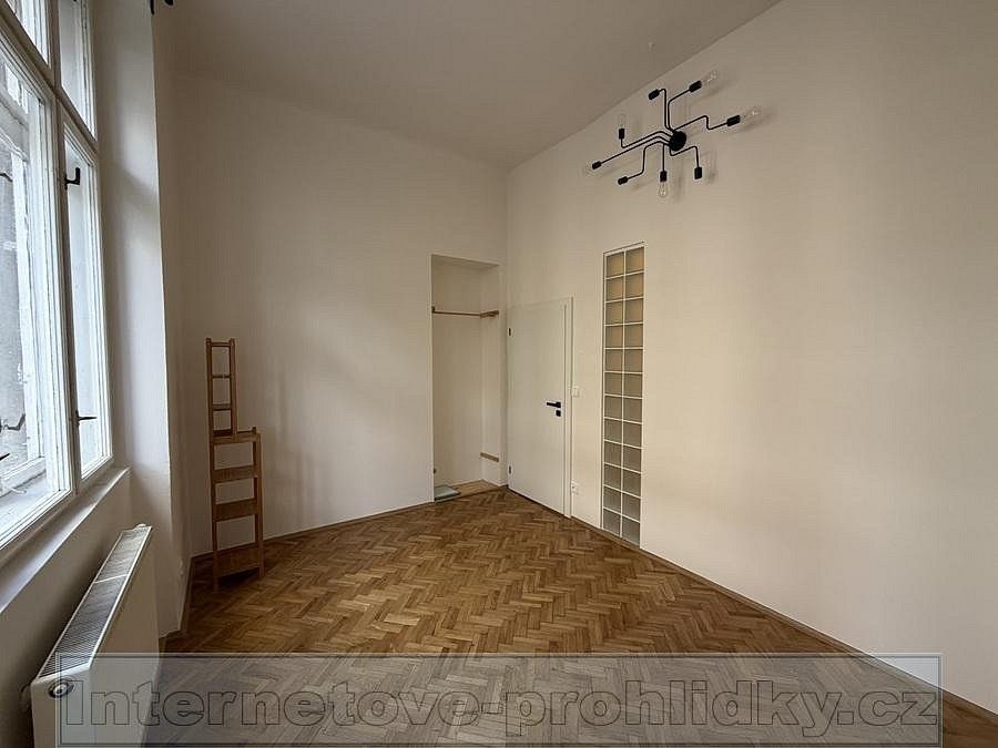 2+1, Praha - Vinohrady, okres Praha 3, Hlavní město Praha, 75 m² - 2