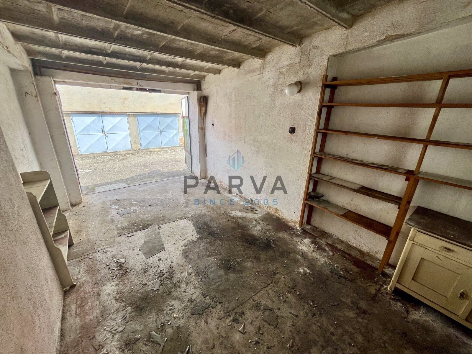 Prodej garáž - Lobezská, Plzeň, 18 m²