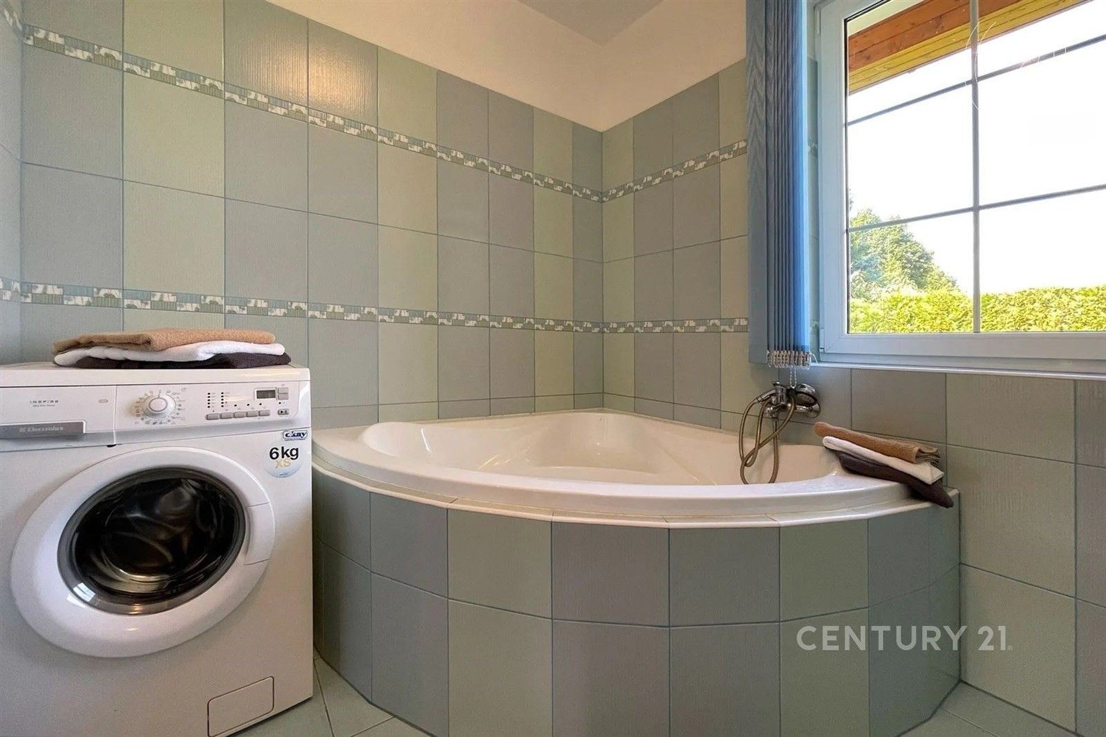 Pronájem rodinný dům - Běštín, 98 m² - 5