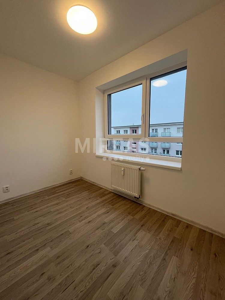Byt 2+kk · 32 m² · Milovice - Mladá, okres Nymburk, Středočeský kraj - 4