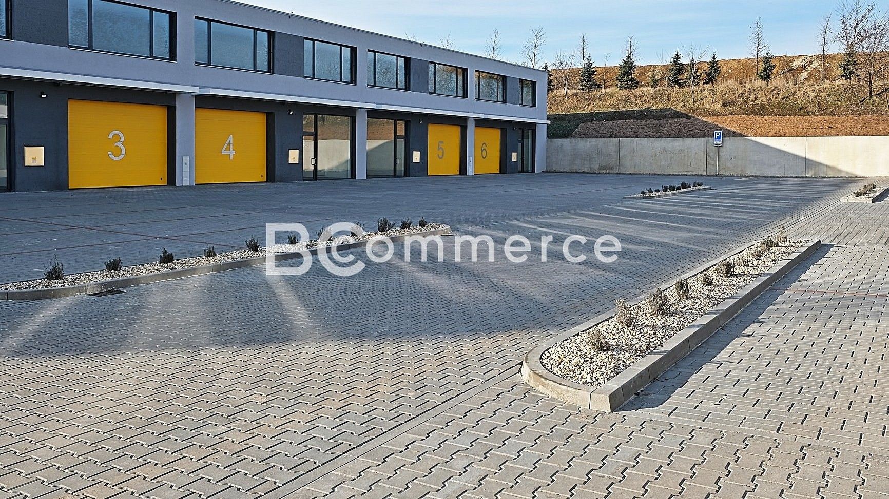 Sklad, 340 m²