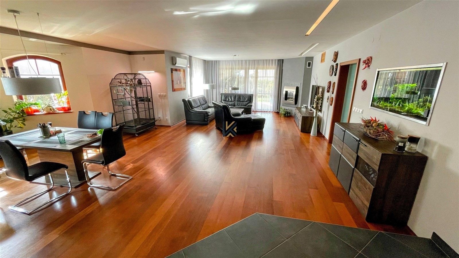 Prodej rodinný dům - Krahulčí, Praha, 388 m²