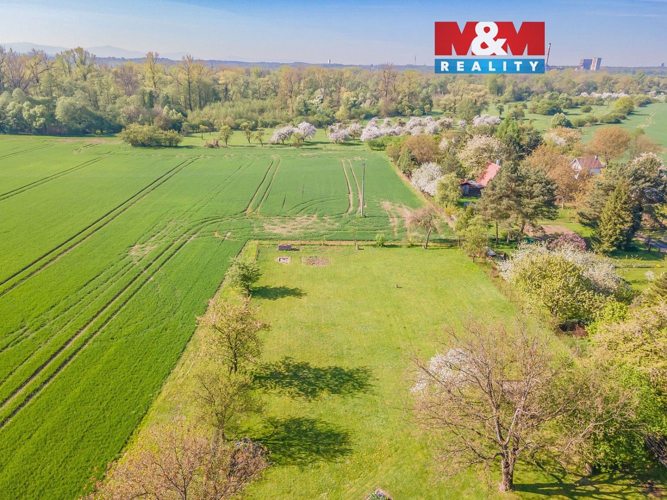 Pozemek pro bydlení, 1 300 m²