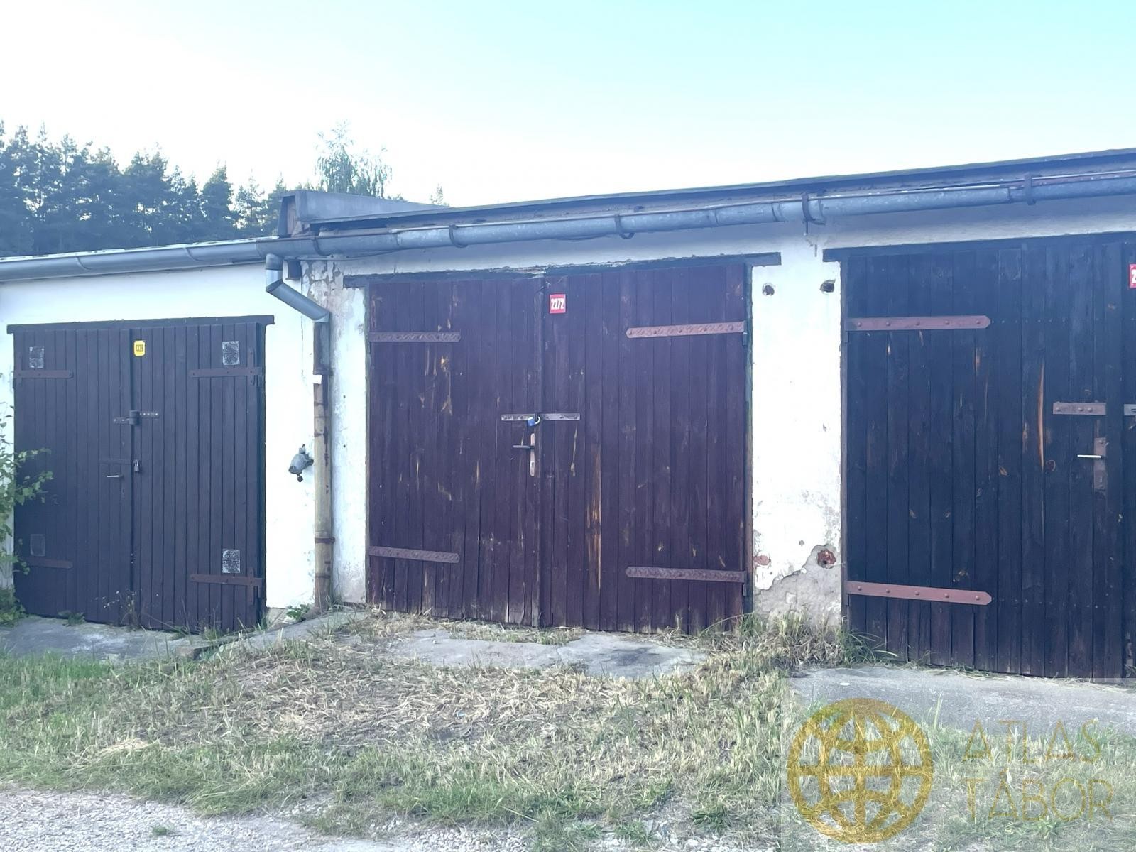 Garáž, 18 m²