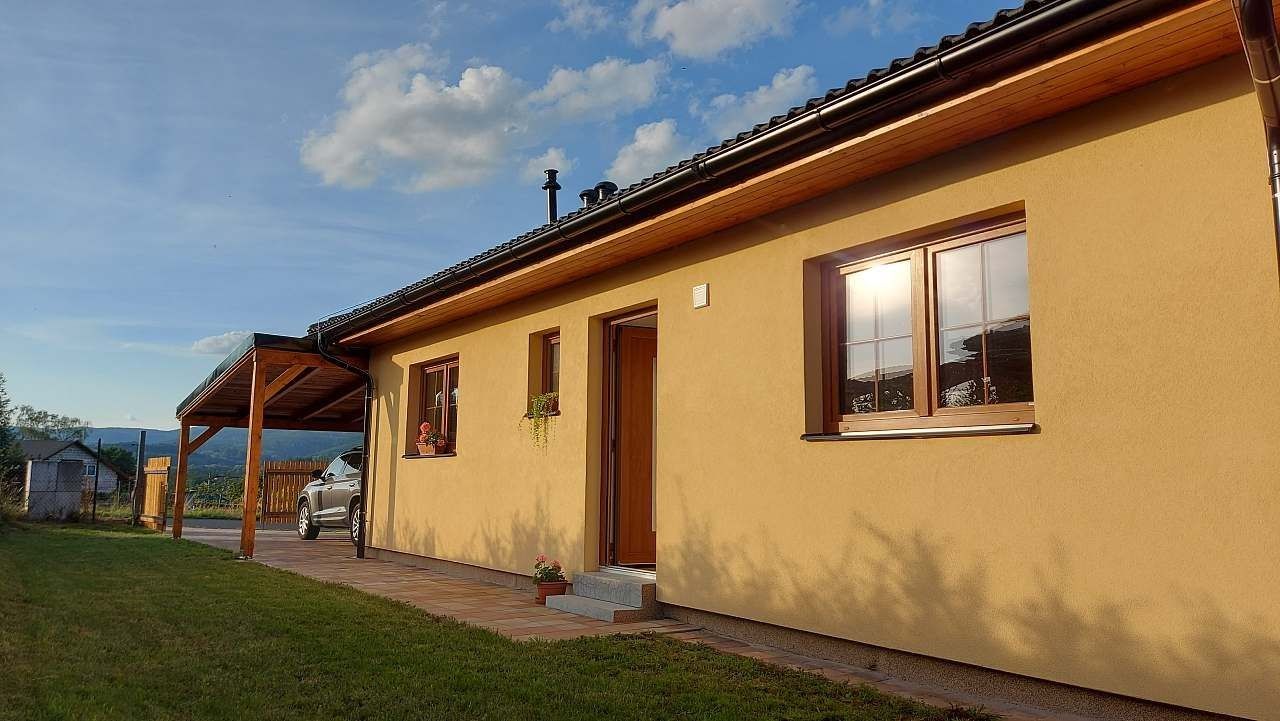 Chaty, Nová Role - Mezirolí, Karlovarský kraj