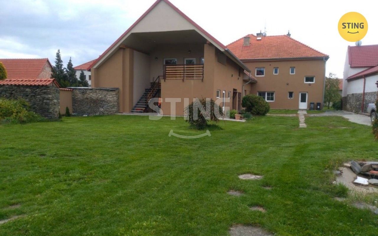 Prodej rodinný dům - Bělkovice-Lašťany, 400 m²