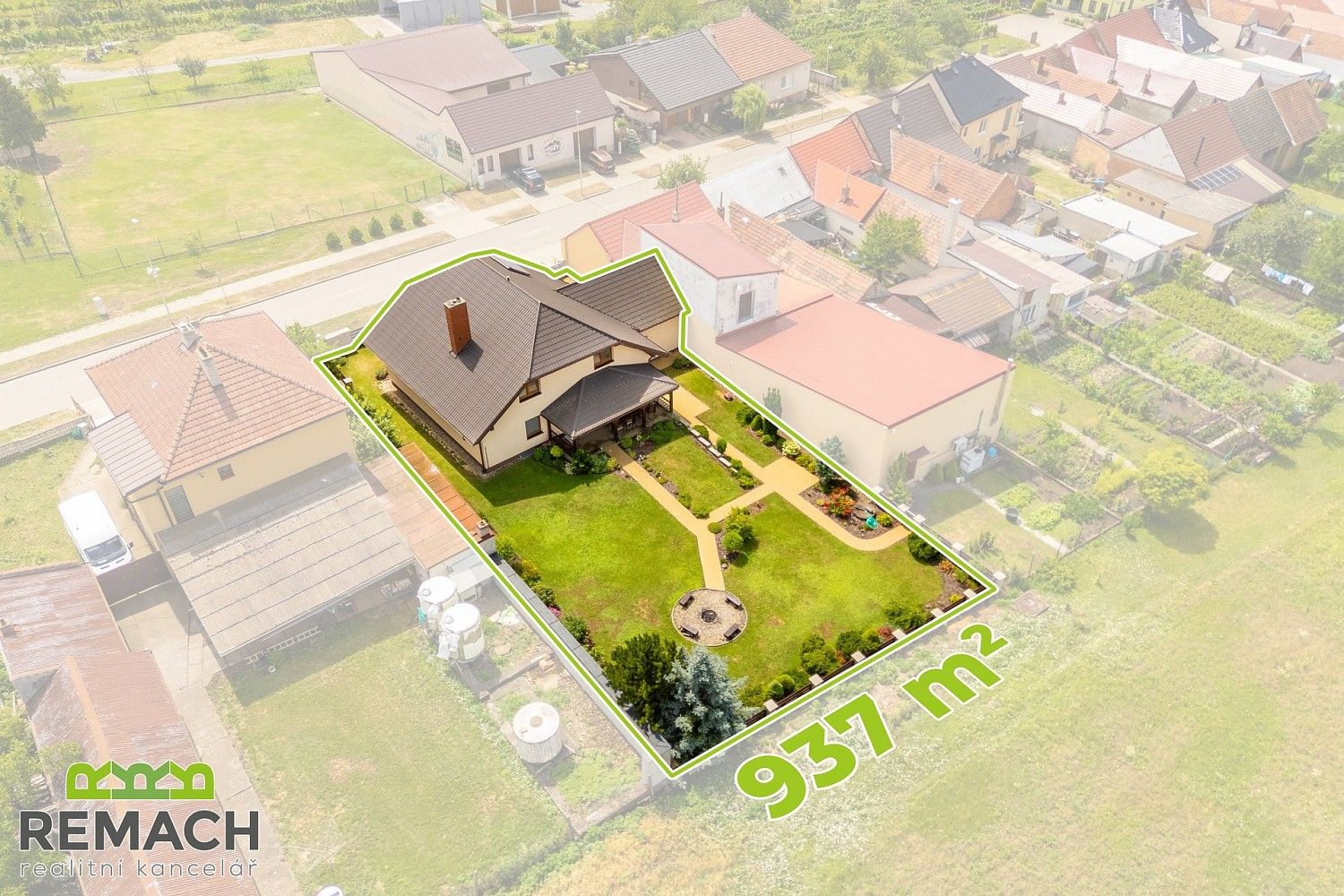 Rodinné domy, Blatnice pod Svatým Antonínkem, okres Hodonín, 335 m² - 2