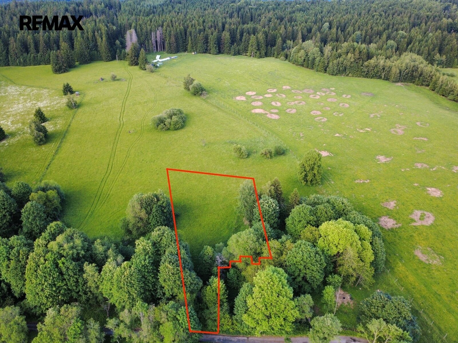 Pozemky pro bydlení, Lesná, 2 281 m² - 2