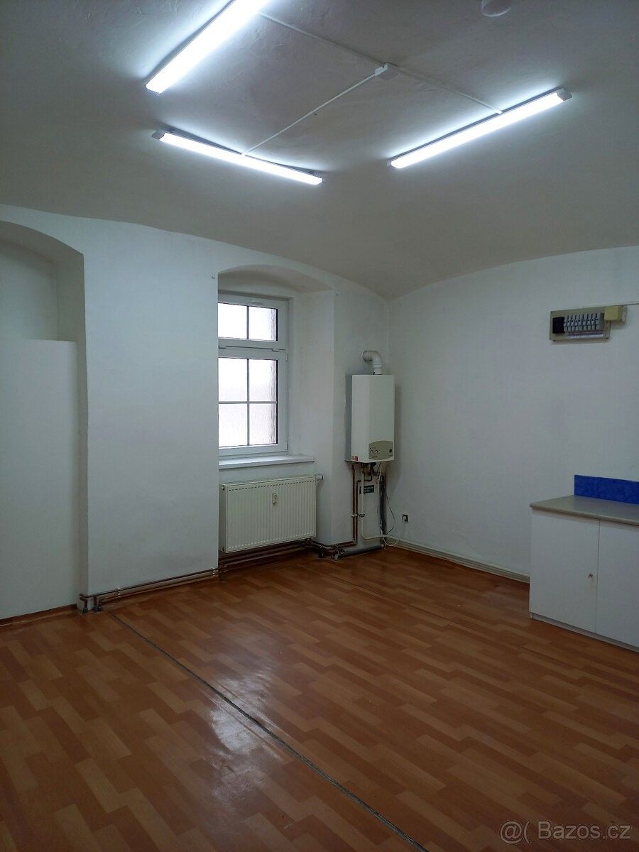 Pronájem obchodní prostory - Krupka, 417 42