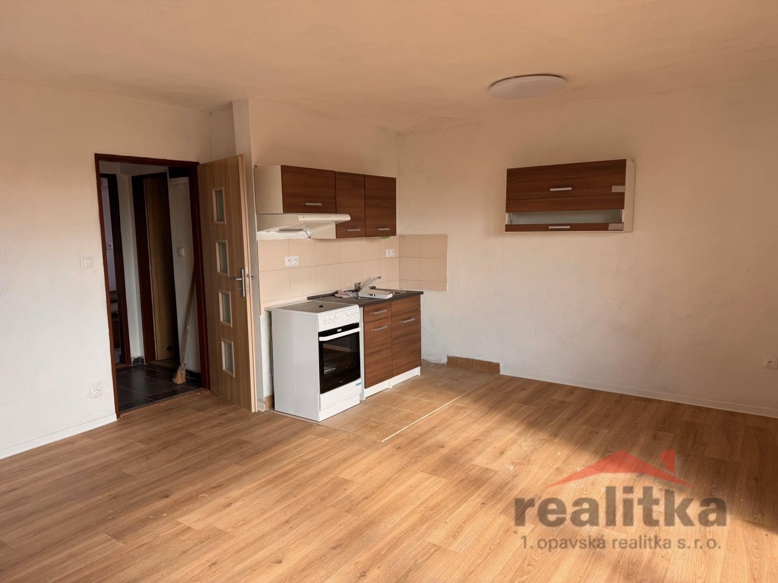 Pronájem byt 2+kk - Přemyslovců, Opava, 43 m²