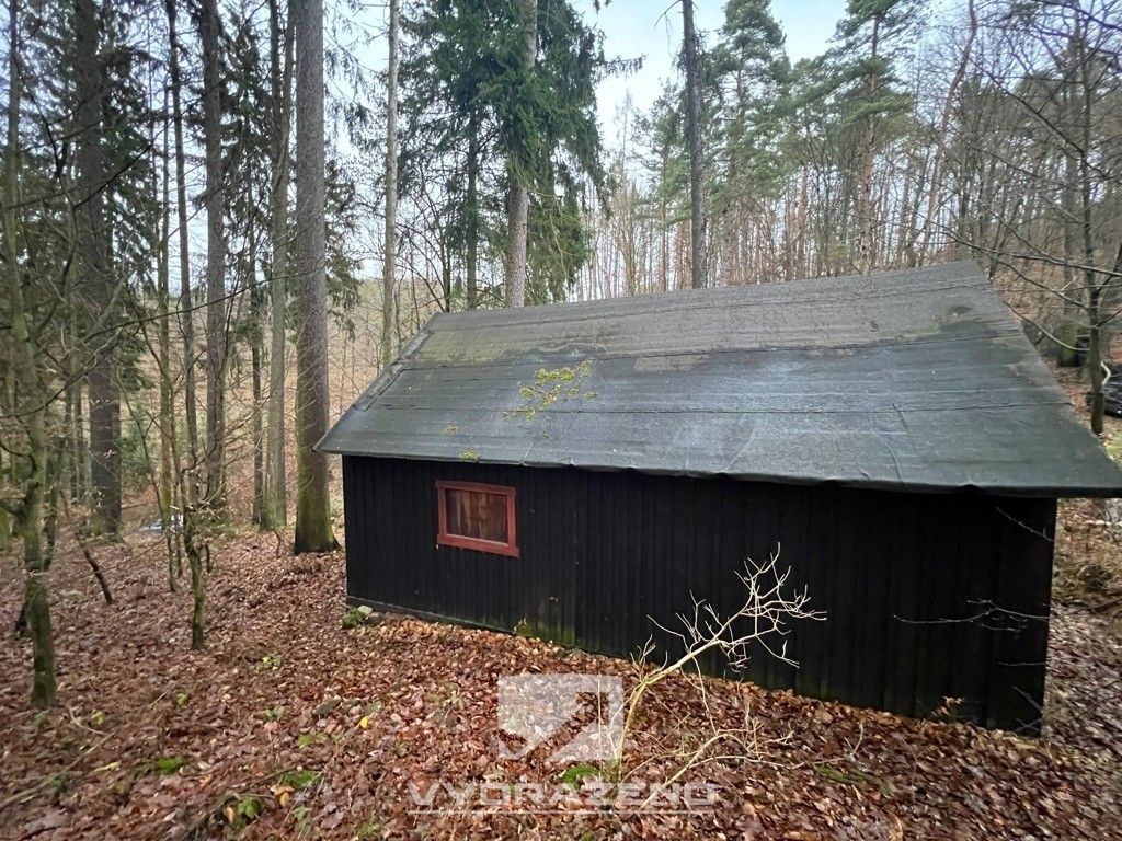 Chaty, Poddubí, Kaliště, 33 m²