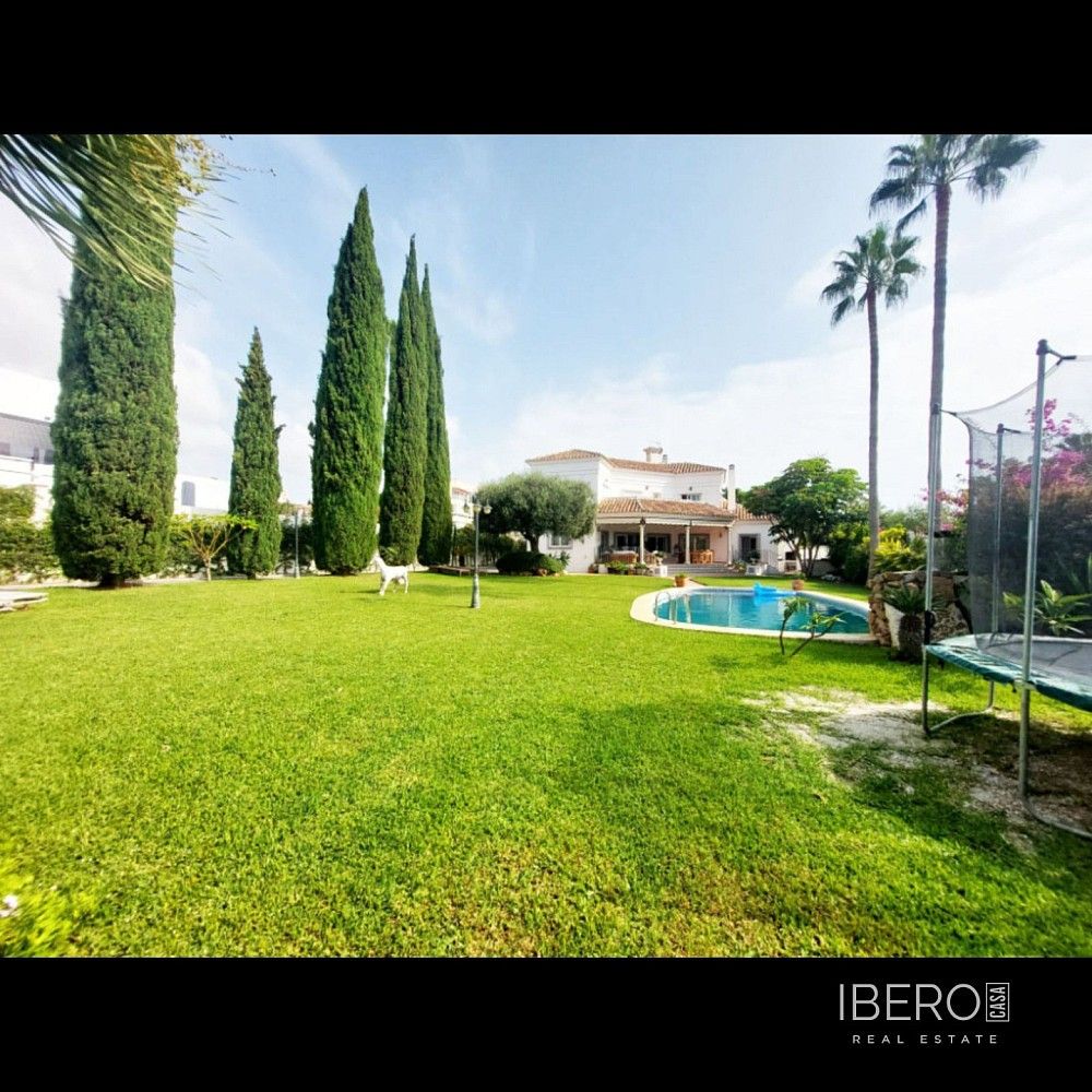 Prodej rodinný dům - Benalmadena Costa, ES, 625 m² - 2