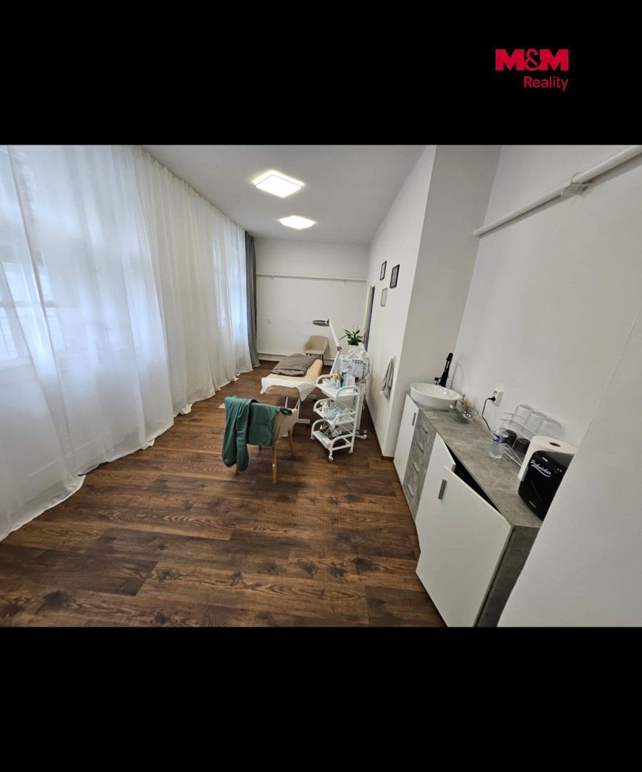 Obchodní prostory · 35 m² · Bohuslava ze Švamberka, Praha - 3