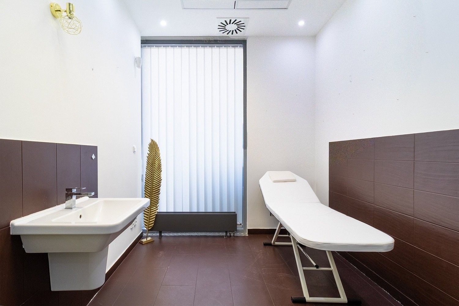 Obchodní prostory · 10 m² · Praha - Karlín, okres Praha 8, Hlavní město Praha - 4