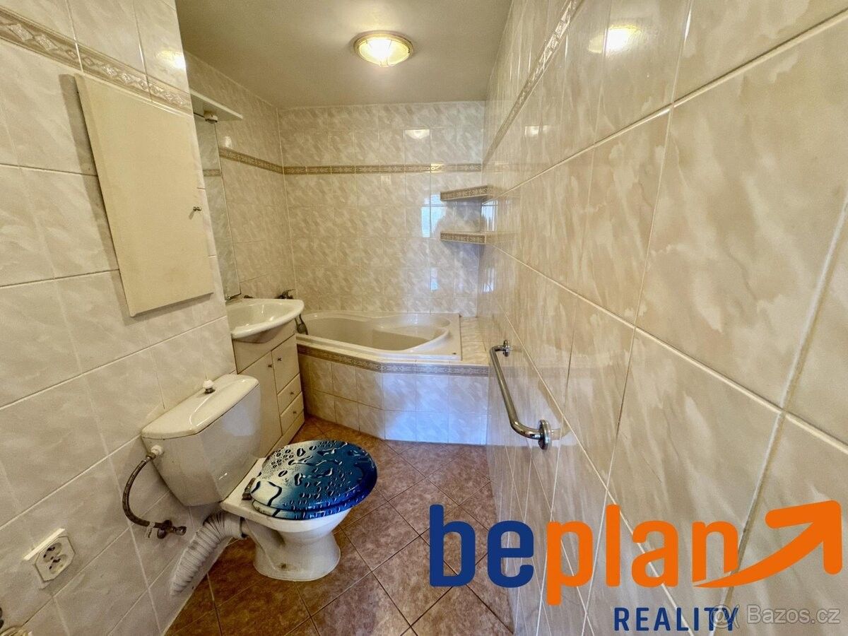 Prodej byt 3+1 - Karlovy Vary, 360 17, 83 m²