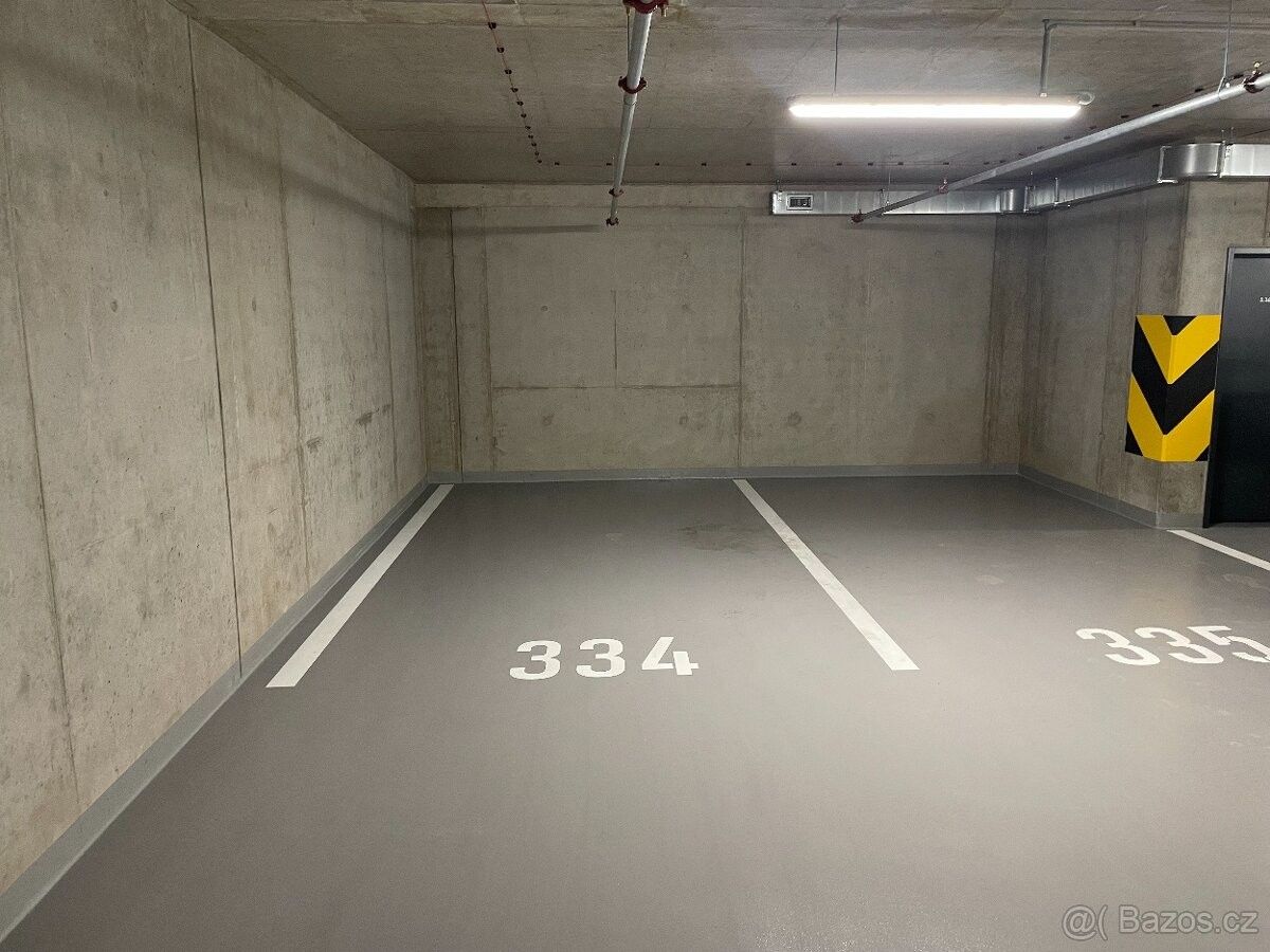 Pronájem garáž - Praha, 100 00