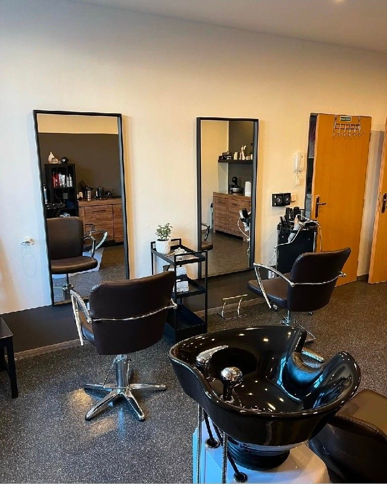 Pronájem obchodní prostory - Kladno, 272 01