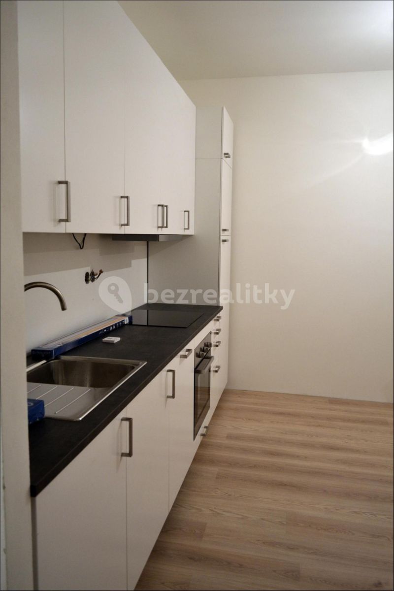 2+kk, Březinova, Praha - Karlín, 49 m² - 2