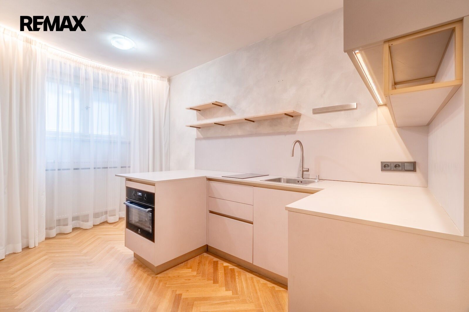 Byt 1+kk · 25 m² · Lucemburská 2136, Praha Vinohrady - 3