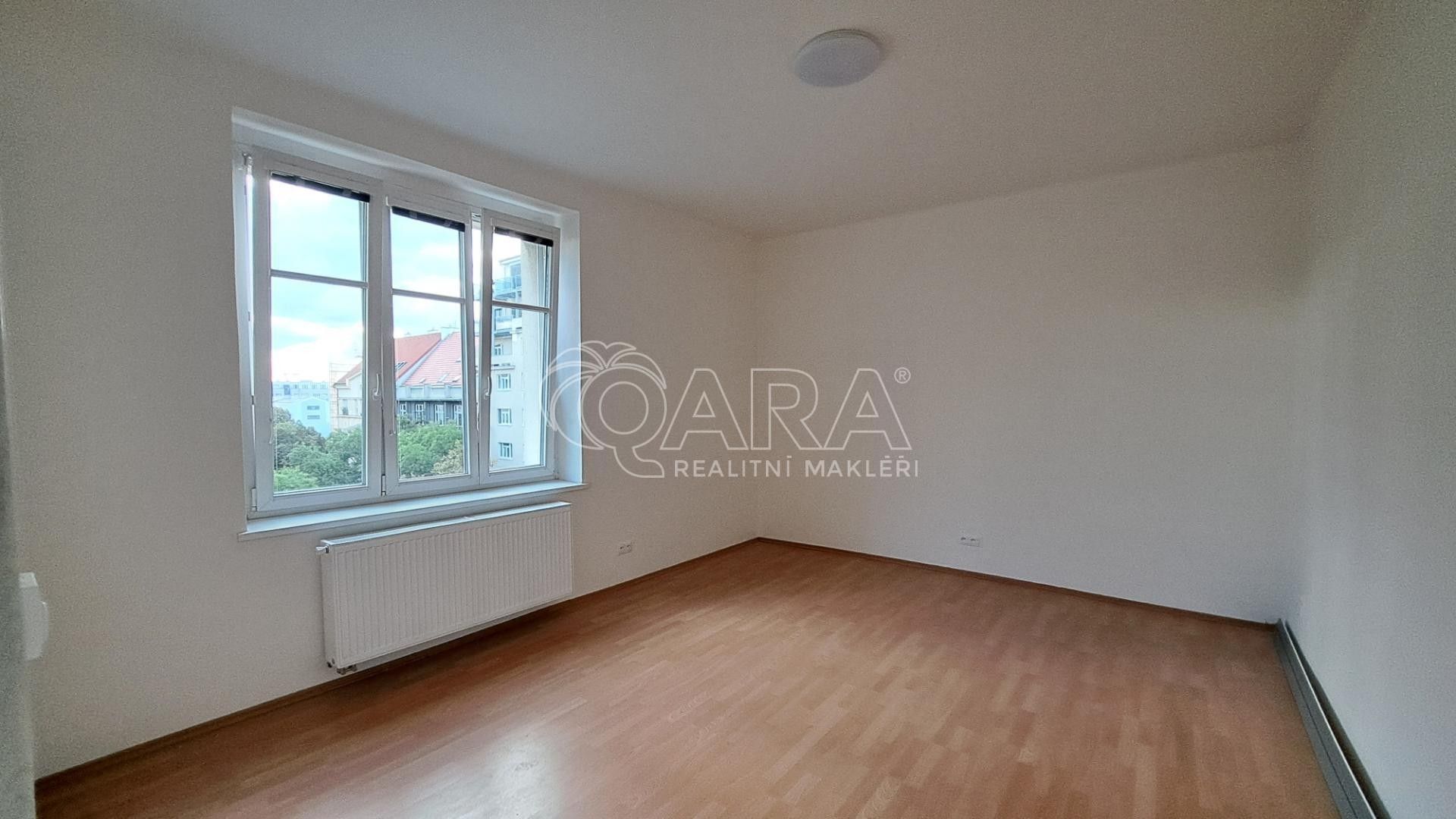 Byt 2+kk · 49 m² · Komunardů  , Praha Holešovice - 3