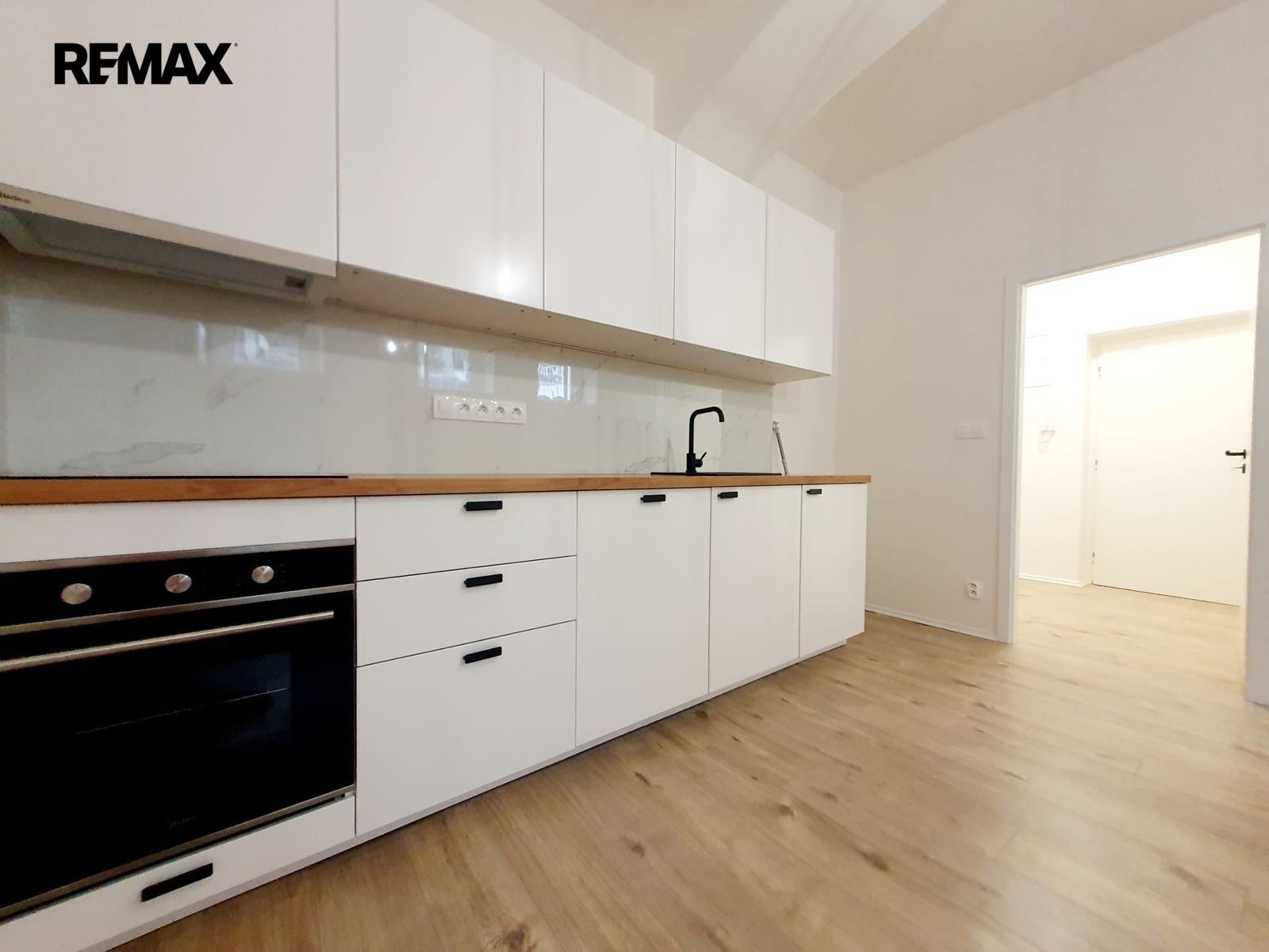 Byt 1+kk · 39 m² · Holubova 2517, Praha Smíchov - 3
