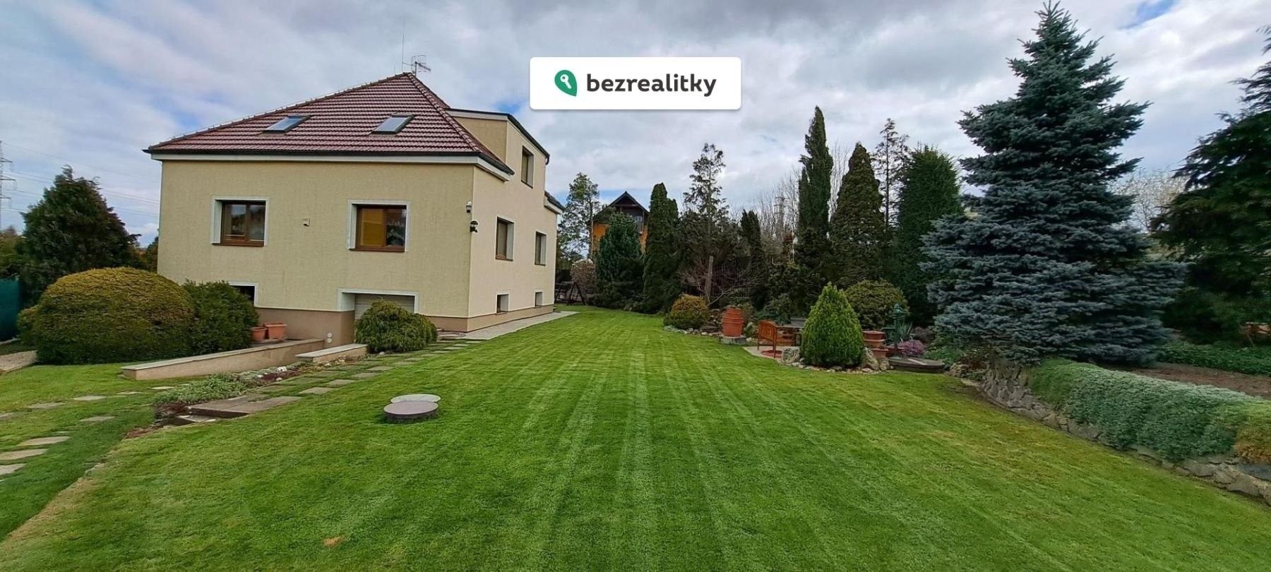 Prodej rodinný dům - Kralupská, Statenice, 127 m²