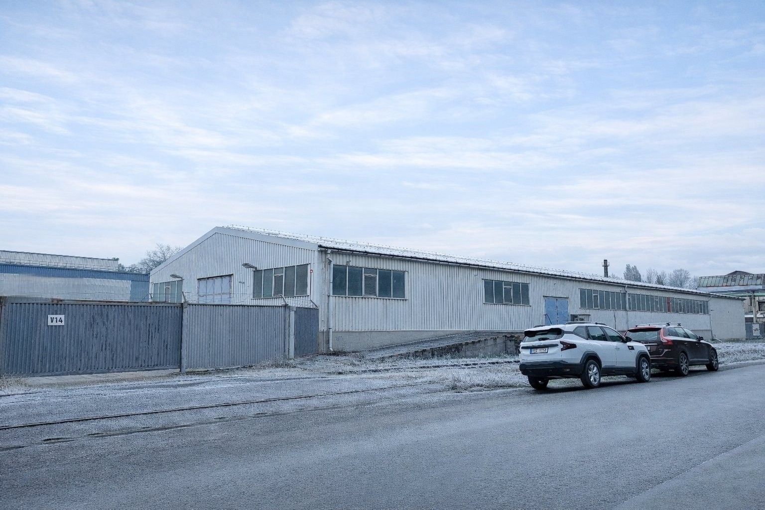 Pronájem výrobní prostory - Huťská, Kladno, 720 m²