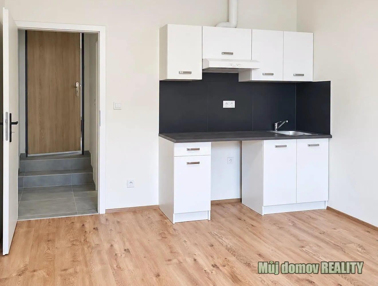 Byt 1+kk · 22 m² · Na břevnovské pláni, Praha - 3