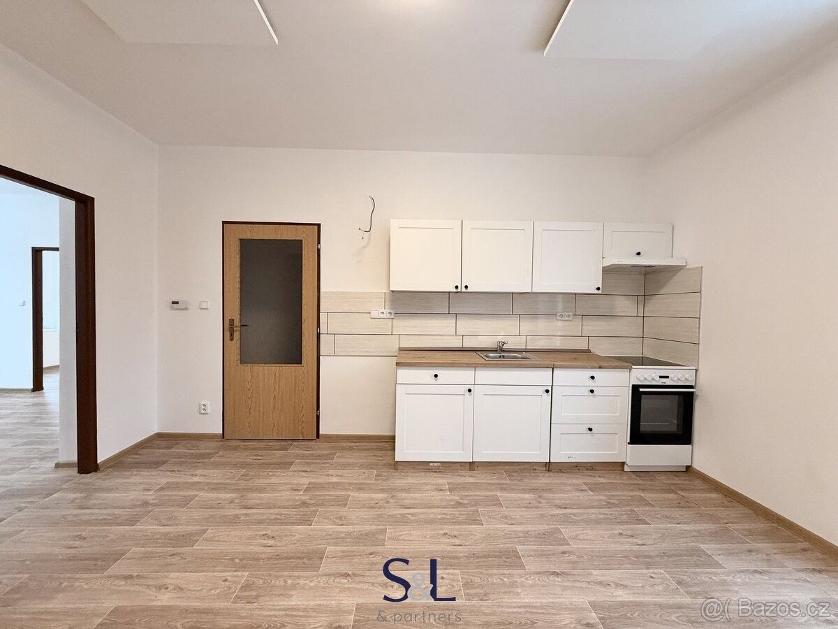 Byty, Horní Police, 471 06