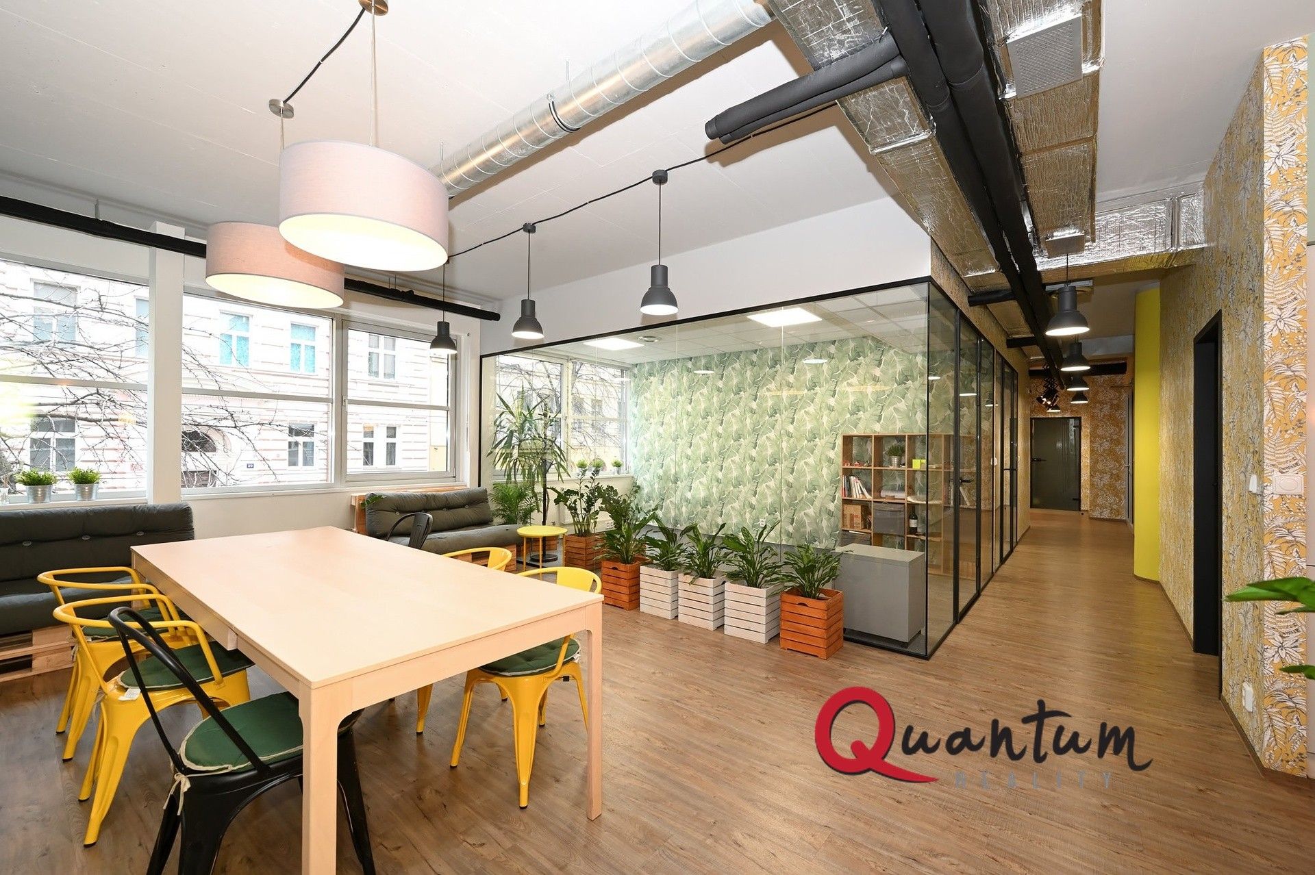 Pronájem kancelář - Šafaříkova 201, Praha, 146 m²