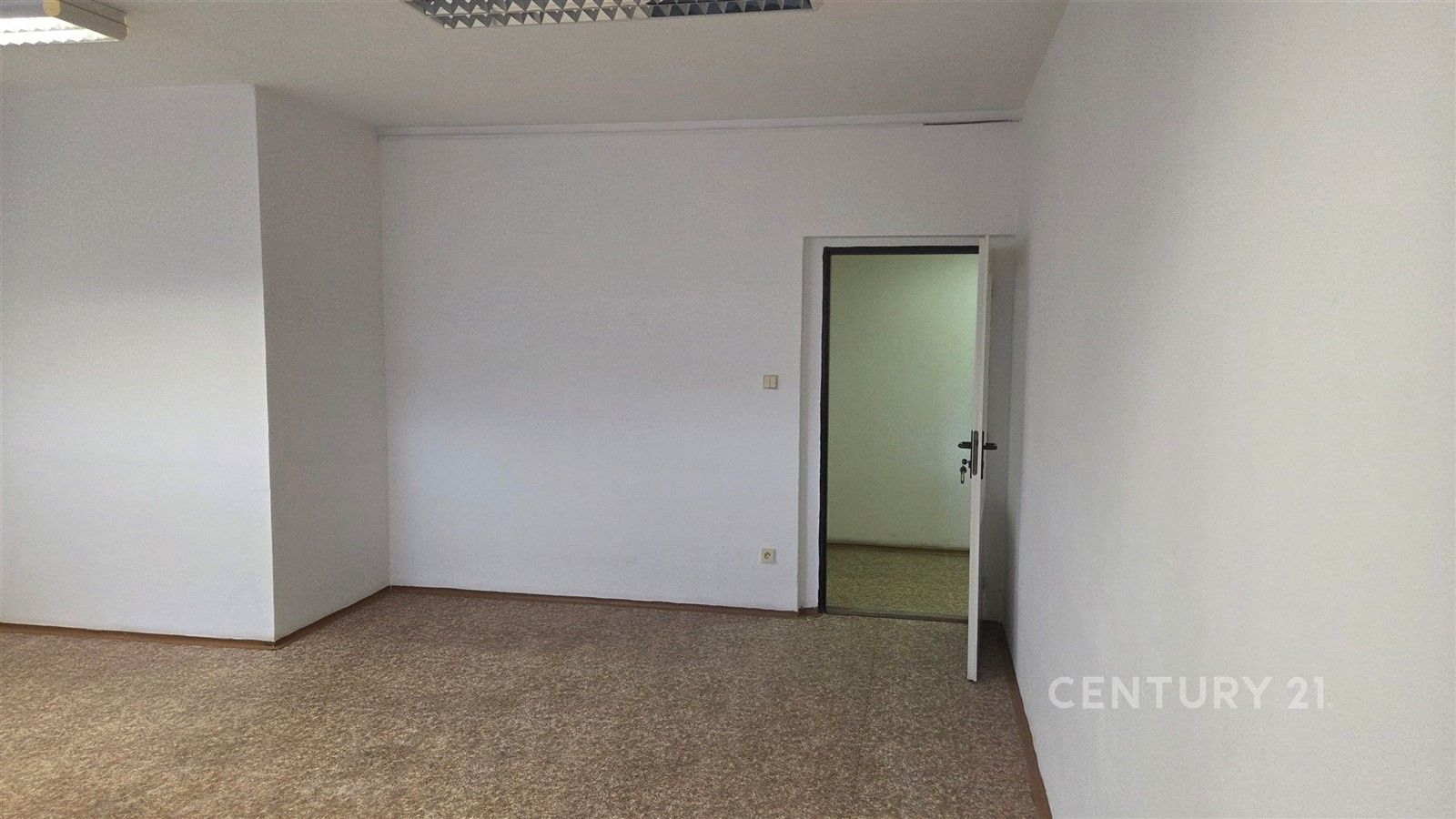 Kancelář · 86 m² · Most - 3