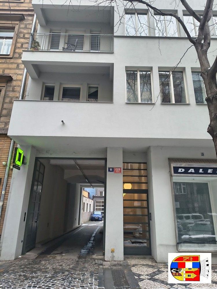 Komerční nemovitost, 93 m²