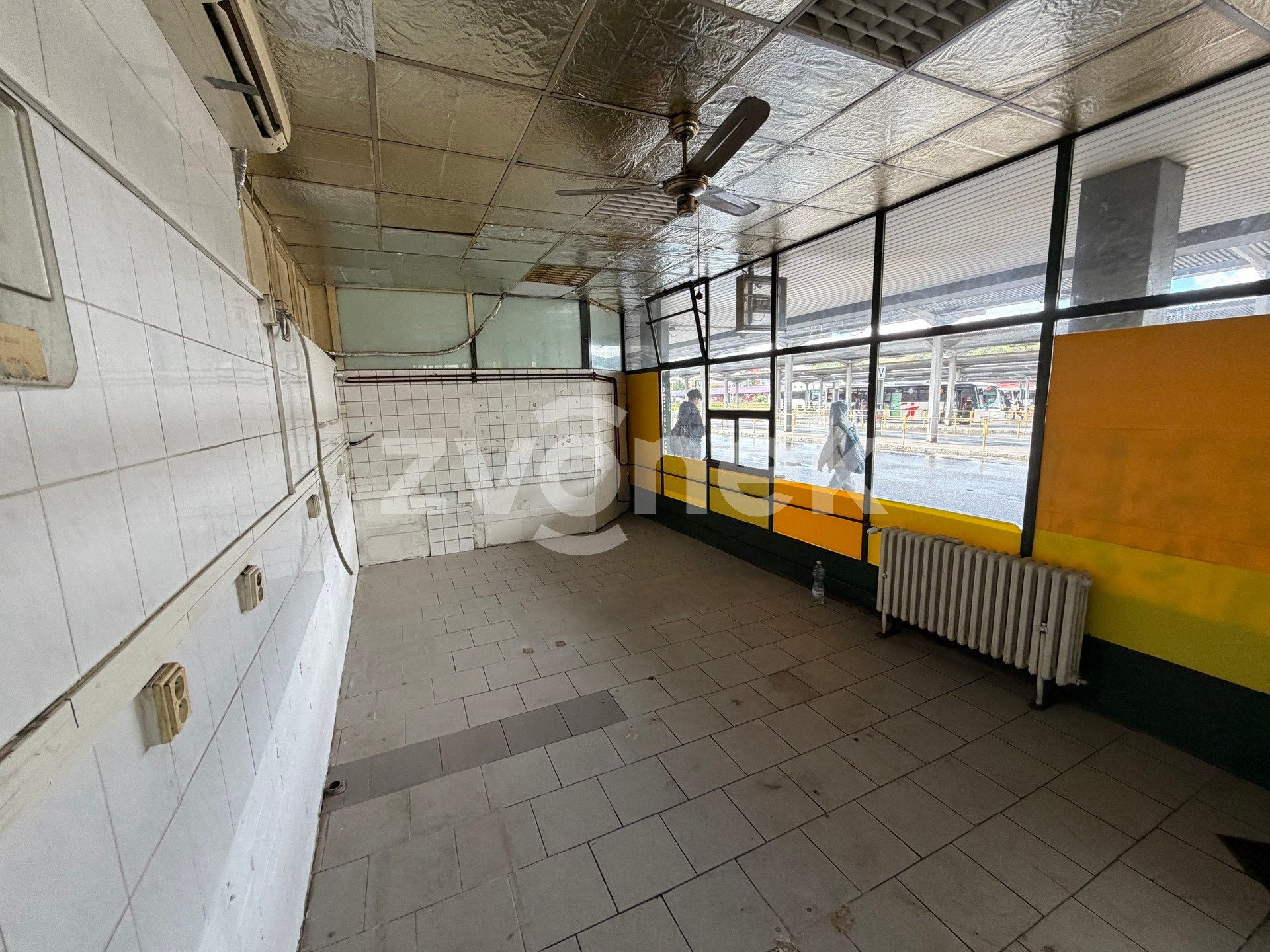 Pronájem obchodní prostory - Trávník, Zlín, 21 m² - 5
