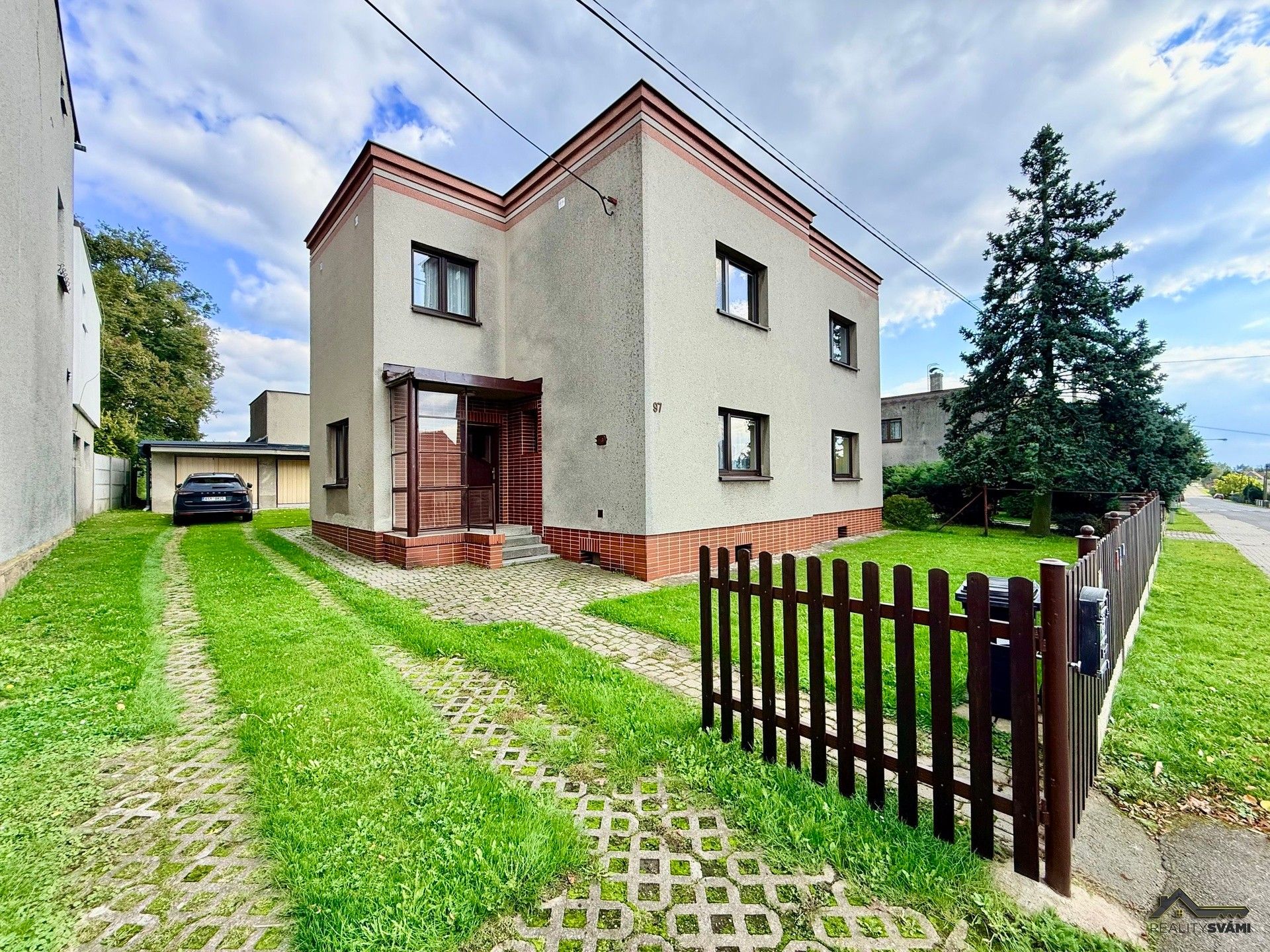 Rodinné domy, Osvoboditelů, Hlučín, 217 m²