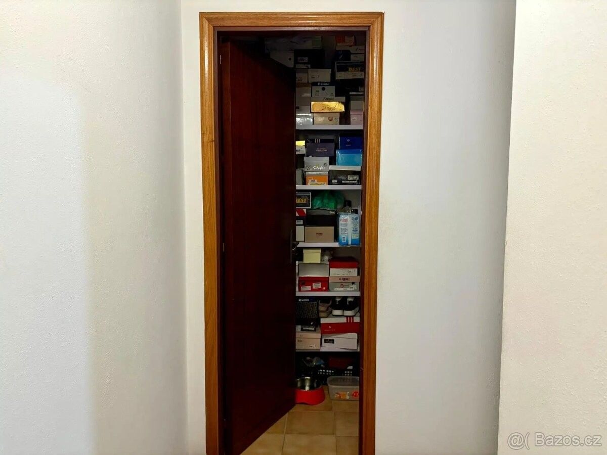 Prodej byt - 987 66, Zahraničí