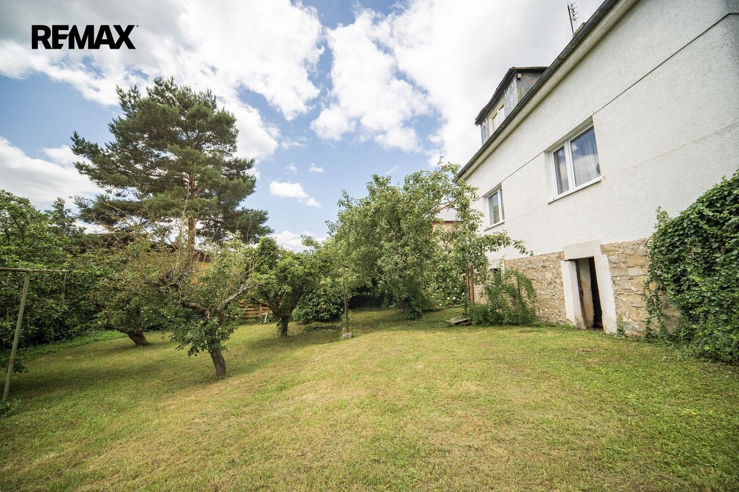 Prodej rodinný dům - Praha - Lochkov, okres Praha 16, Hlavní město Praha, 150 m² - 5